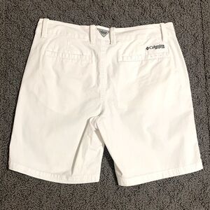 Columbia Women's White Flat Front Shorts